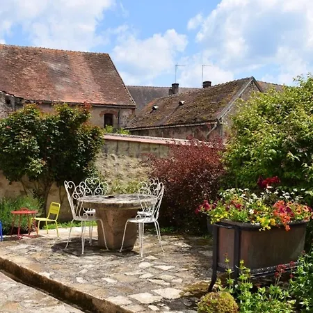 Maison Confortable + Jardin Souvigny