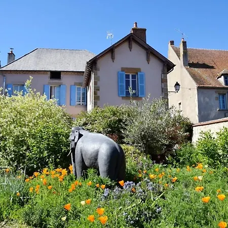 Maison Confortable + Jardin Souvigny